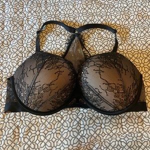 Never worn 36 C VS Bombshell Push-up